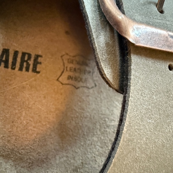 Cushionaire Lane Cork Footbed Sandal - Brown | size 7M - Picture 5 of 7